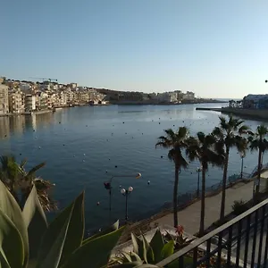 Penzion Seafront Akwador 
