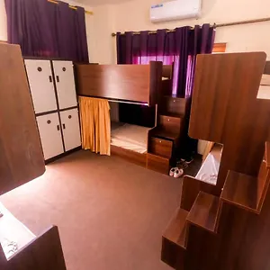 Хостел Pizza Street Hostel
