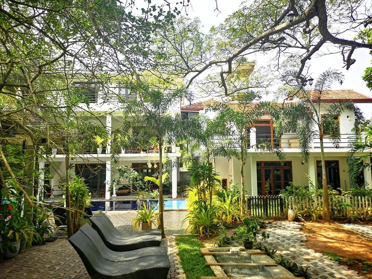 Serendib Village Guest House Негомбо